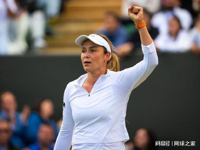 尽管差距依 尽管差距依