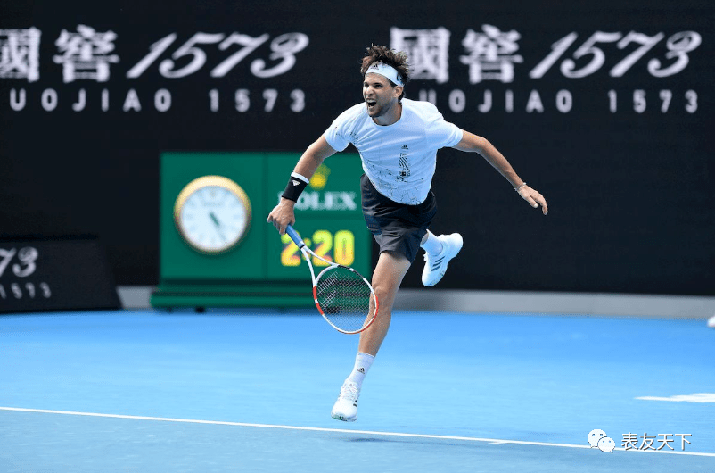 佩雷斯用他 佩雷斯用他